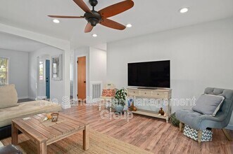 8608 Vistavia Rd in North Charleston, SC - Building Photo - Building Photo
