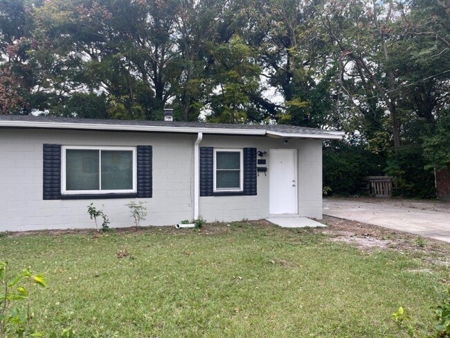 property at 1040 Avondale Ave