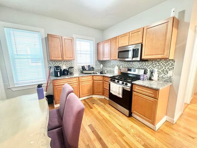 13 Hendry St, Unit # 1