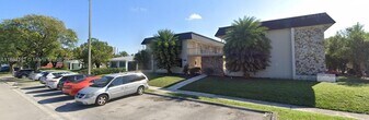 2040 NE 170th St in North Miami Beach, FL - Building Photo