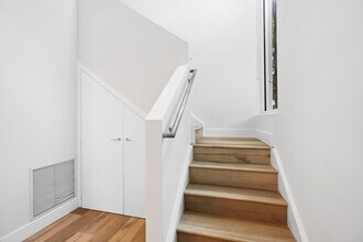 775 NE 4th Ave in Fort Lauderdale, FL - Building Photo - Building Photo