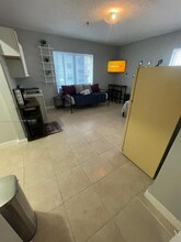 3700 Collins Ave in Miami, FL - Building Photo - Building Photo