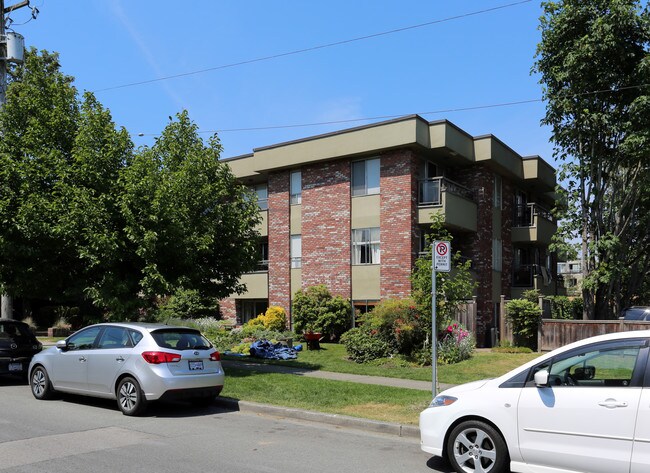 West Pointe Villa in Vancouver, BC - Building Photo - Primary Photo