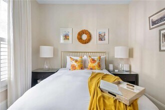 582 St Charles Ave NE in Atlanta, GA - Building Photo - Building Photo