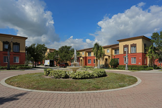 San Marco Villas in West Palm Beach, FL - Building Photo - Building Photo