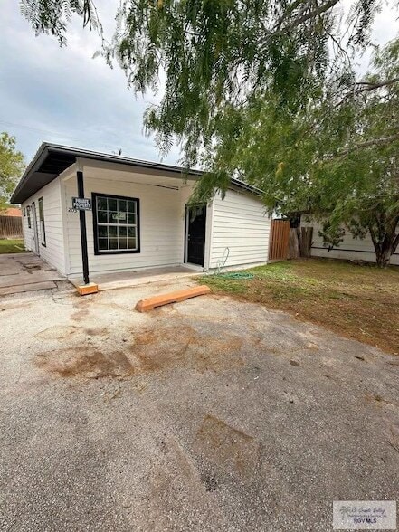 property at 203 McGregor St