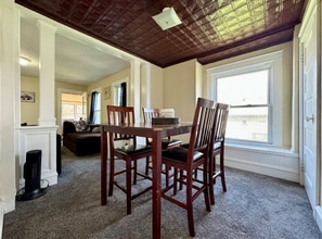 565 Thompson St in Elmira, NY - Building Photo - Building Photo