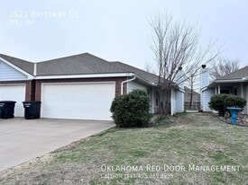 3521 Brittany Ct in Moore, OK - Building Photo