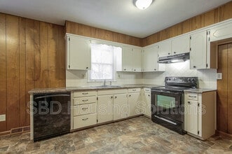 9519 E 18 St S in Independence, MO - Building Photo - Building Photo