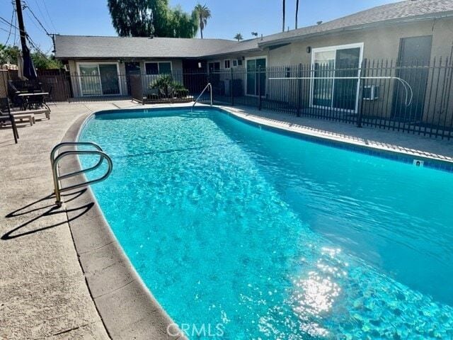 property at 686 E Cottonwood Rd
