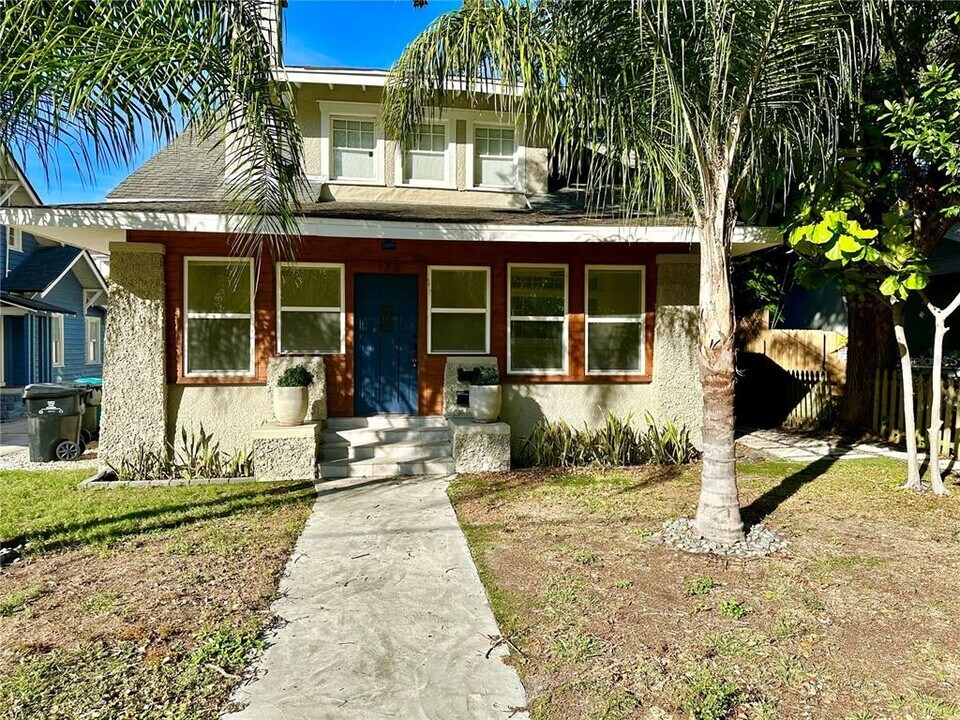 133 E Concord St, Unit 02 in Orlando, FL - Building Photo