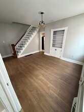 71 Foster St in Manchester, CT - Foto de edificio - Building Photo