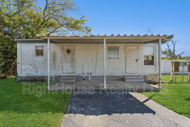 2854 Lake Alfred Rd in Winter Haven, FL - Building Photo - Building Photo