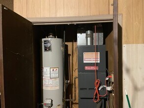 1021 Crown Dr in Edmond, OK - Building Photo - Building Photo