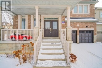 1137 Quick St in Newmarket, ON - Building Photo - Building Photo