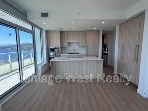 1626 Water St in Kelowna, BC - Building Photo - Building Photo