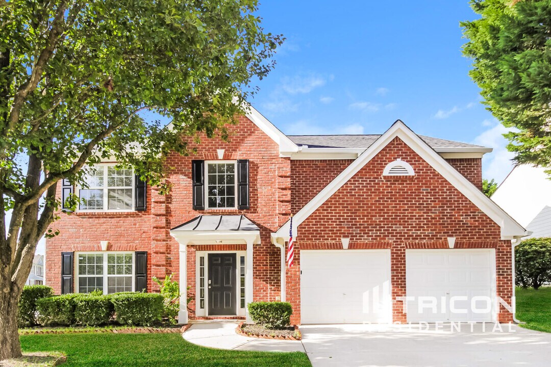 8127 Valley Ridge Dr in Union City, GA - Building Photo