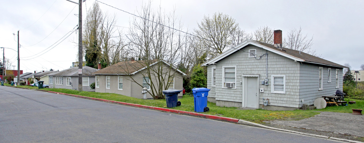 Homes at Oregon Avenue in Tacoma, WA - Building Photo