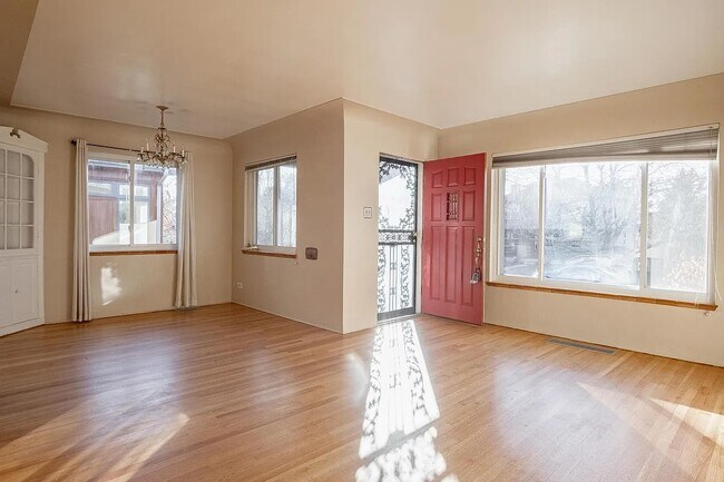 2010 S Ogden St in Denver, CO - Building Photo - Building Photo