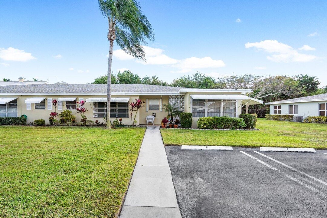 180 High Point Terrace E in Delray Beach, FL - Foto de edificio