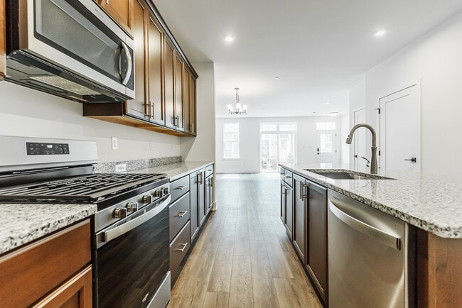 7104 Donatello Dr in Princeton, NJ - Building Photo - Building Photo