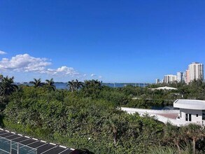 4200 N Ocean Dr, Unit 2-405 in Riviera Beach, FL - Building Photo - Building Photo