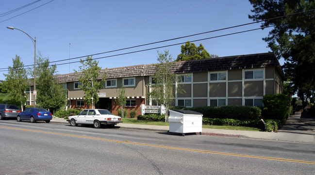 Blackford Apartments in San Jose, CA - Foto de edificio - Building Photo