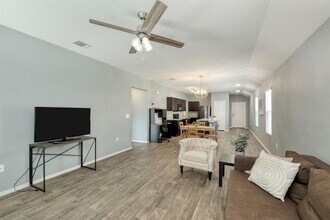 14905 Breccia Rd in Manor, TX - Building Photo - Building Photo