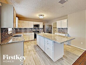 1001 Mazourka Dr in Arlington, TX - Building Photo - Building Photo