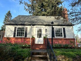 4027 NE 76th Ave in Portland, OR - Building Photo