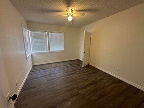 413 S Richmond Rd in Ridgecrest, CA - Building Photo - Building Photo