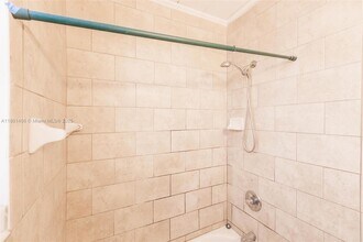 24 NE 1st Ave in Dania Beach, FL - Building Photo - Building Photo