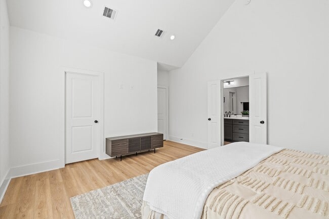 property at 5208 Pine Tree Dr
