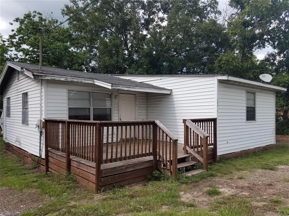38803 Old Sparkman Rd in Dade City, FL - Building Photo