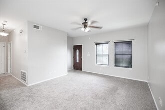 13165 Snow Ln in Willis, TX - Building Photo - Building Photo