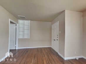 206 Babcock Rd in San Antonio, TX - Building Photo - Building Photo