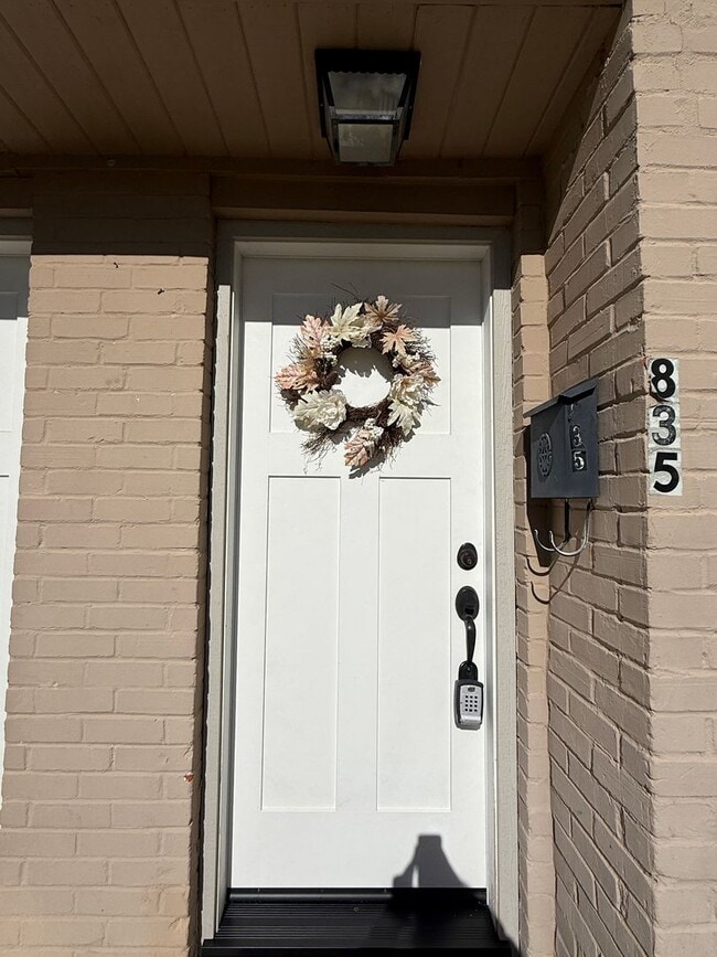 835 E Boone St in Santa Maria, CA - Building Photo - Building Photo