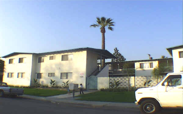 425 Anderwood Ct in Pomona, CA - Foto de edificio - Building Photo