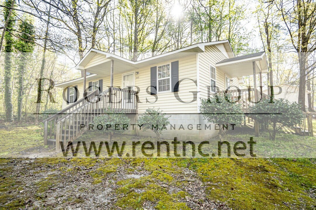 202 Mill Creek Rd in Warrenton, NC - Building Photo