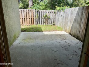 21 Wellwood Ln in Palm Coast, FL - Building Photo - Building Photo