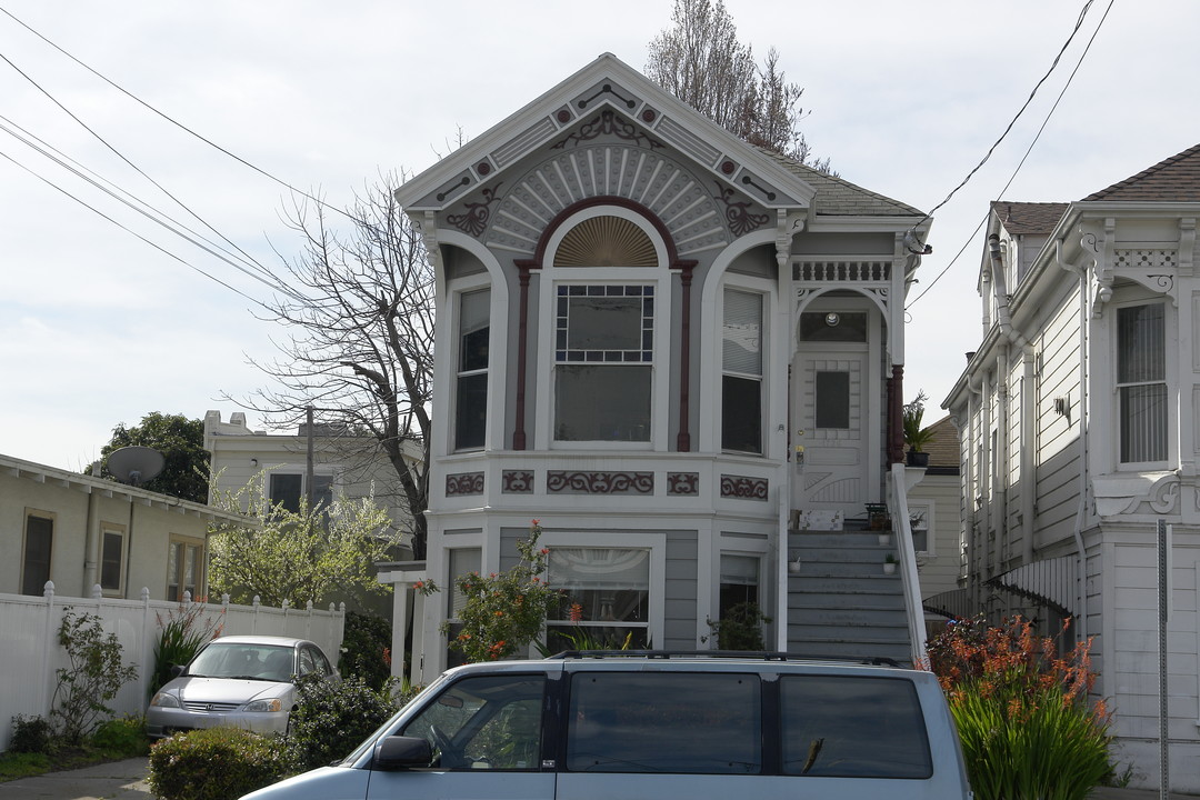 1726 Lincoln Ave in Alameda, CA - Foto de edificio