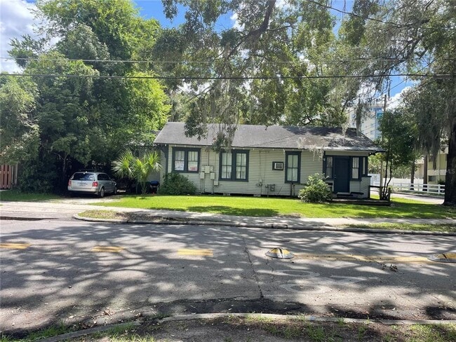 property at 203 NW 15th St