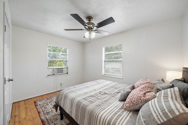 property at 3330 Avenue O 1/2