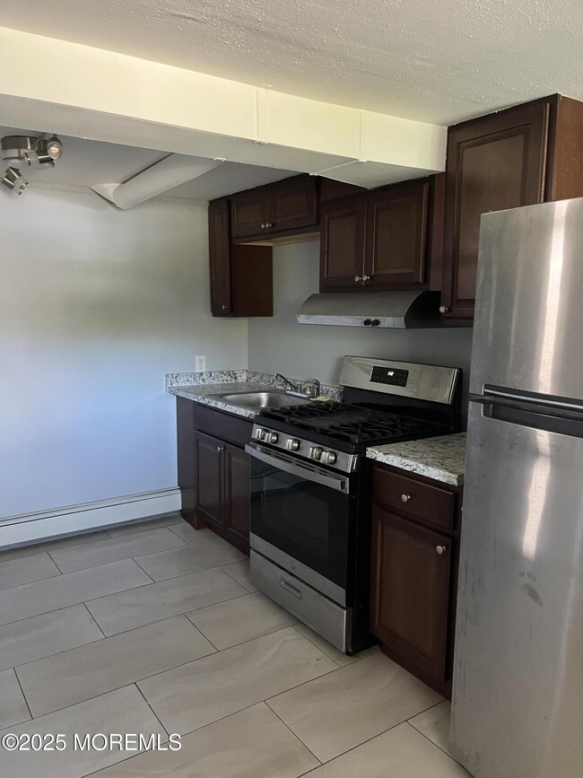 property at 140 Main St