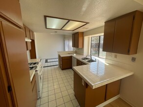 24399 Fiji Dr in Moreno Valley, CA - Building Photo - Building Photo