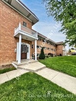 525 Highview Ave in Addison, IL - Building Photo