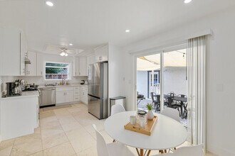 15555 Union Ave in Los Gatos, CA - Building Photo - Building Photo