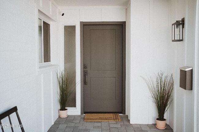 8737 E Rose Ln in Scottsdale, AZ - Building Photo - Building Photo