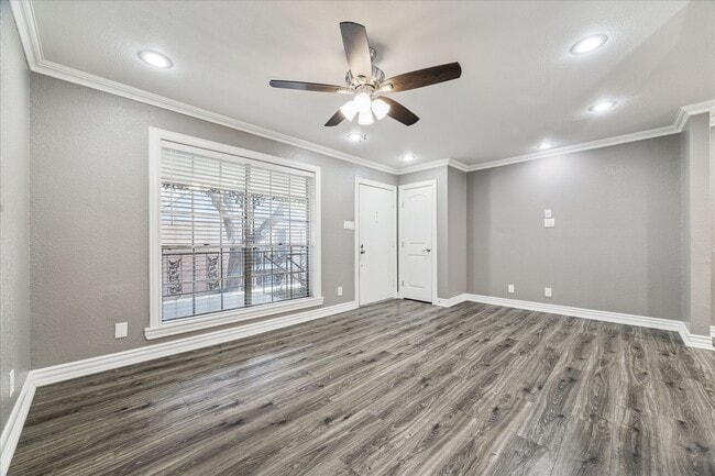 property at 11550 Chimney Rock Rd