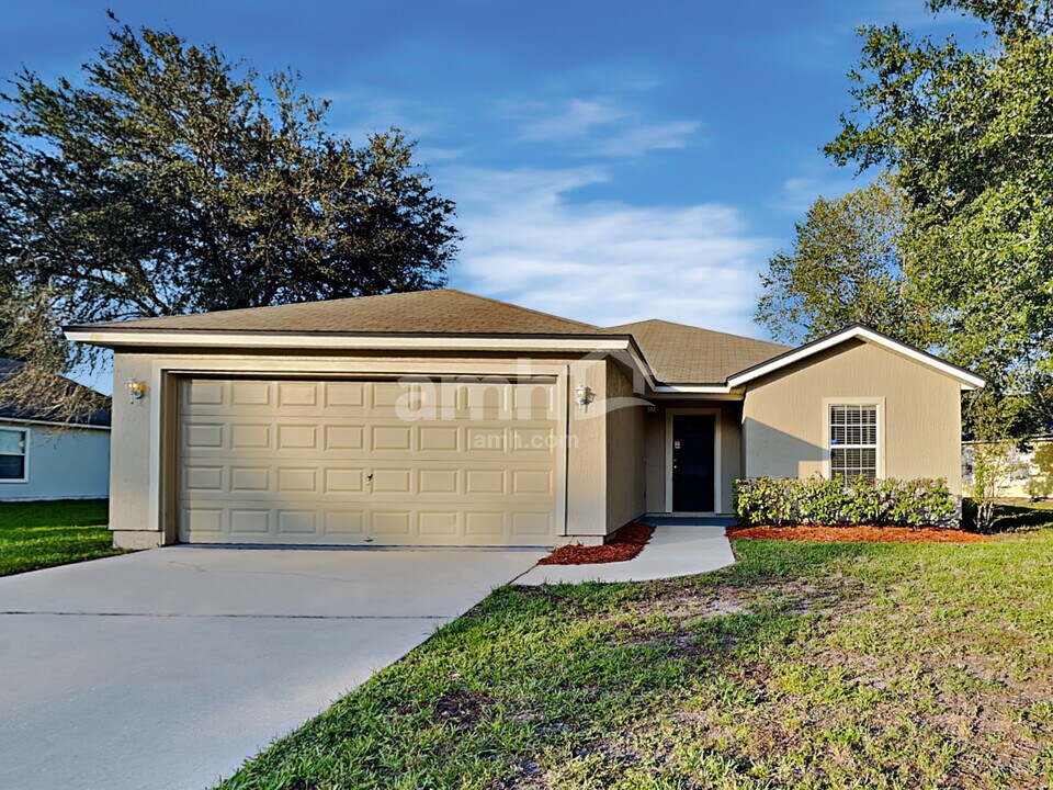 81 Marisco Way in Jacksonville, FL - Foto de edificio